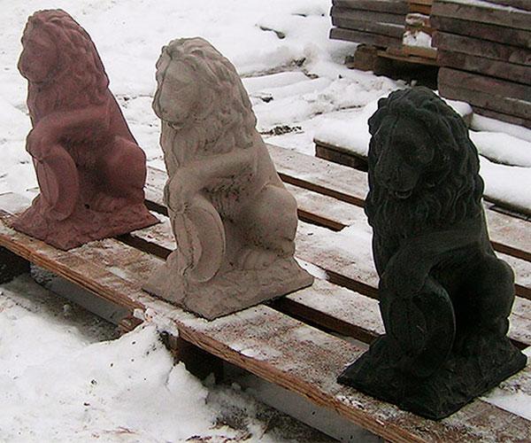 Скульптура льва